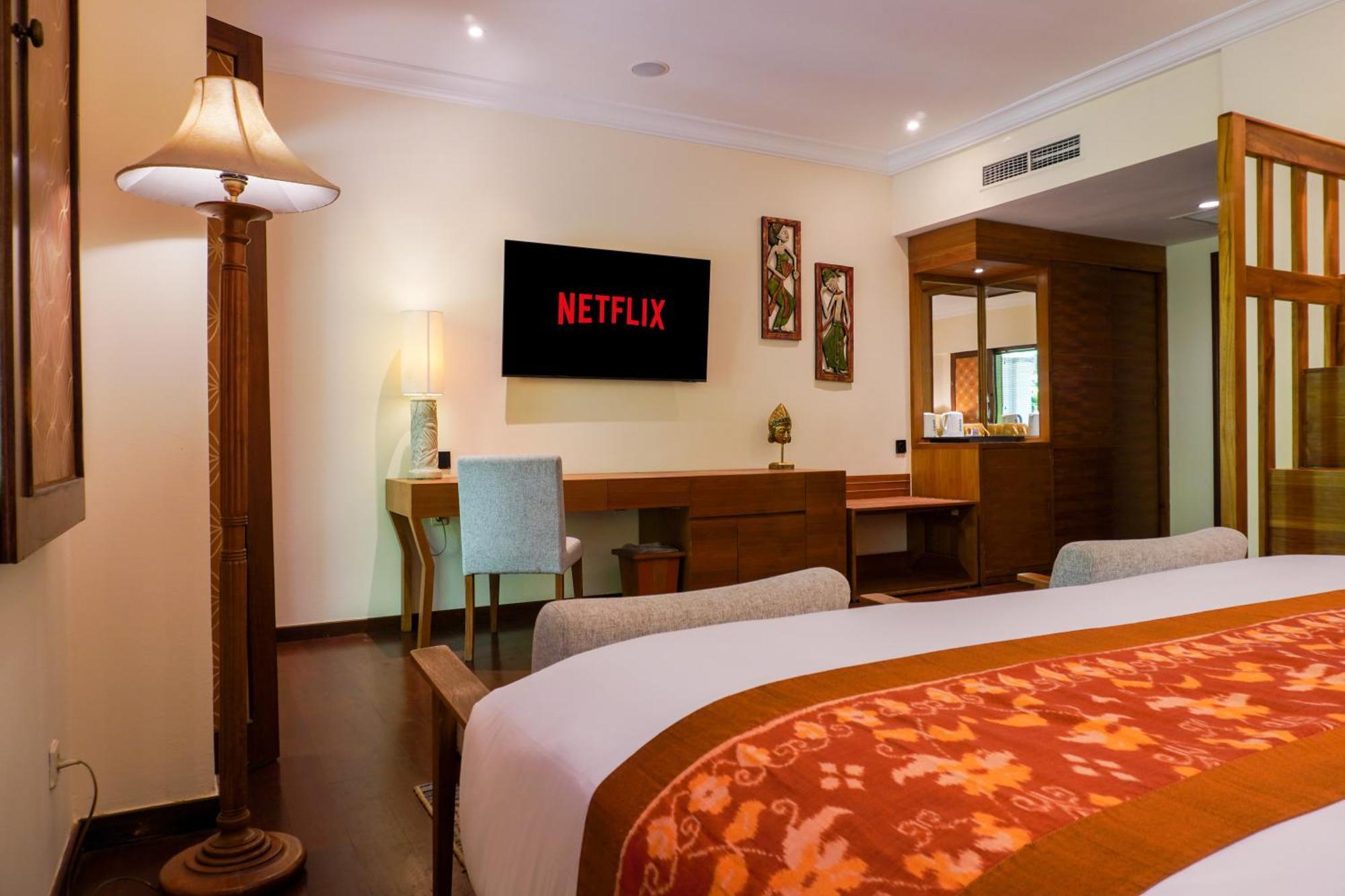 Hotel Nikko Bali Benoa Beach Nusa Dua  Eksteriør bilde Netflix in a hotel room