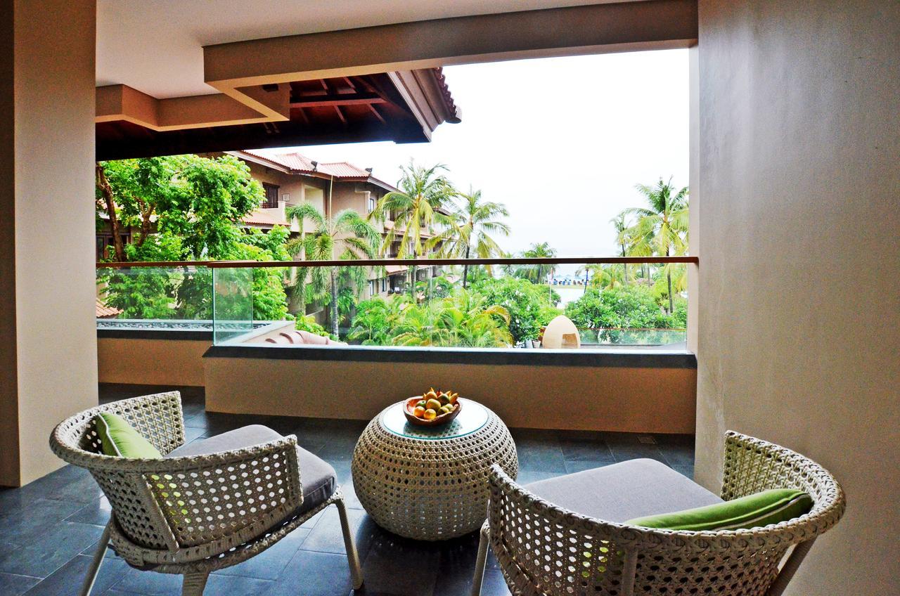 Hotel Nikko Bali Benoa Beach Nusa Dua  Eksteriør bilde A balcony at the hotel