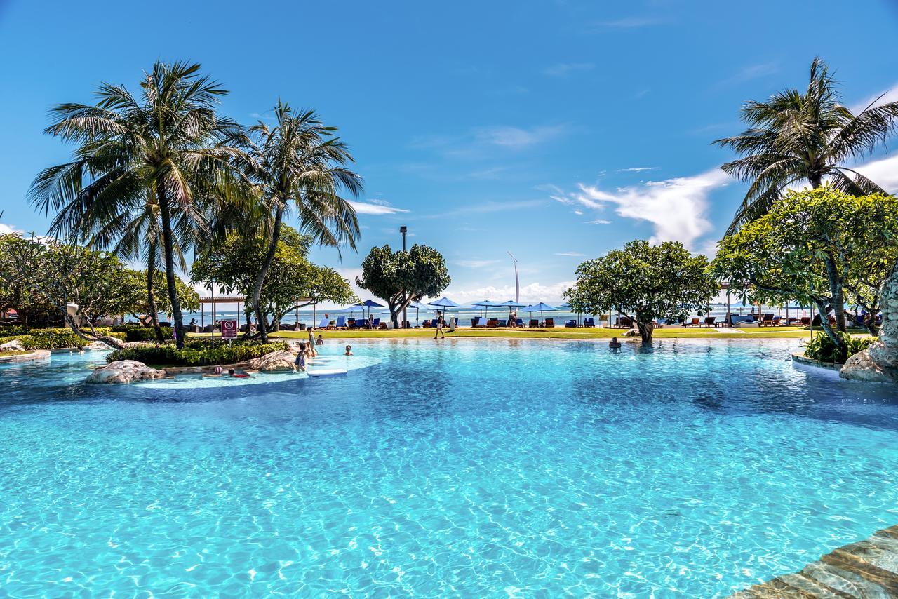 Hotel Nikko Bali Benoa Beach Nusa Dua  Eksteriør bilde The pool at the Shangri-La Hotel, Kuala Lumpur